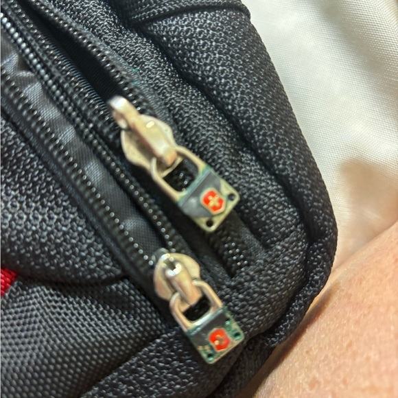 Victorinox Swiss Army Messenger Laptop Shoulder Satchel Bag - Picture 8 of 15